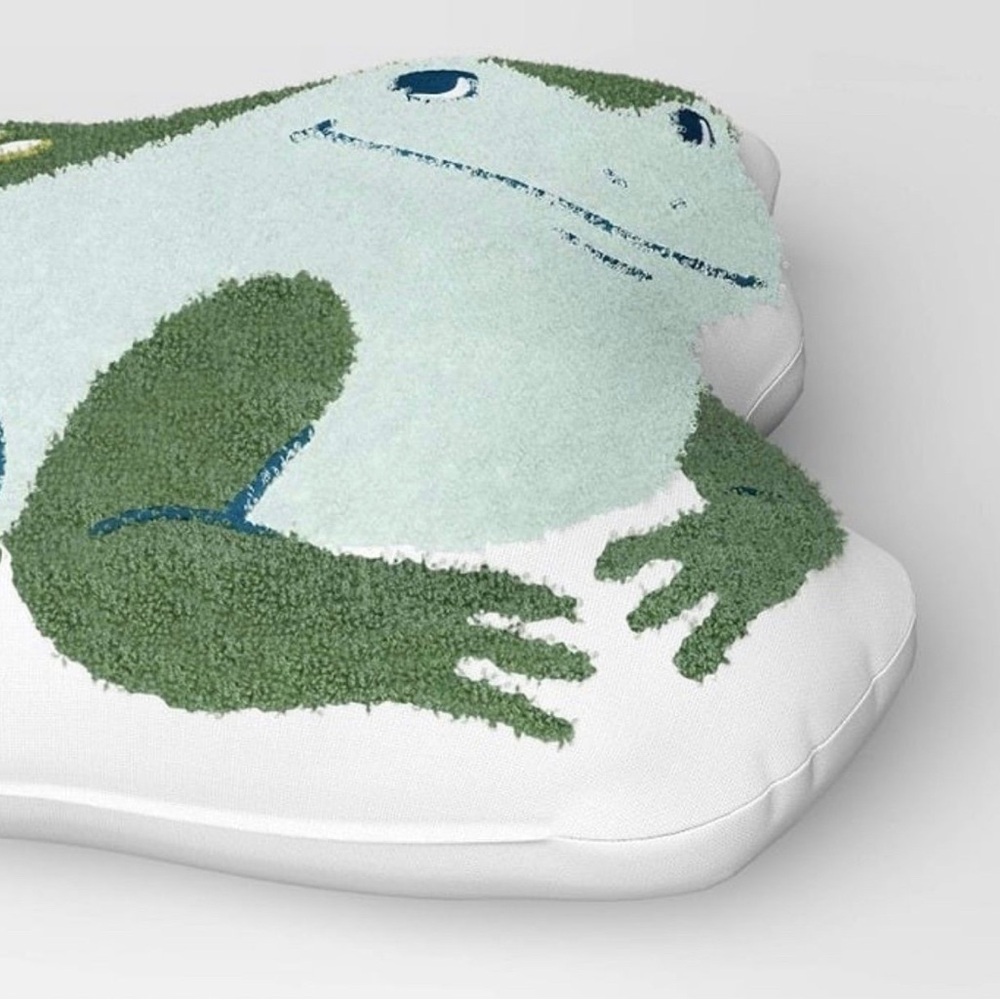 Room Essentials Frog Shaped Embroidered Cotton Throw Pillow Green - Target - Picture 4 of 7